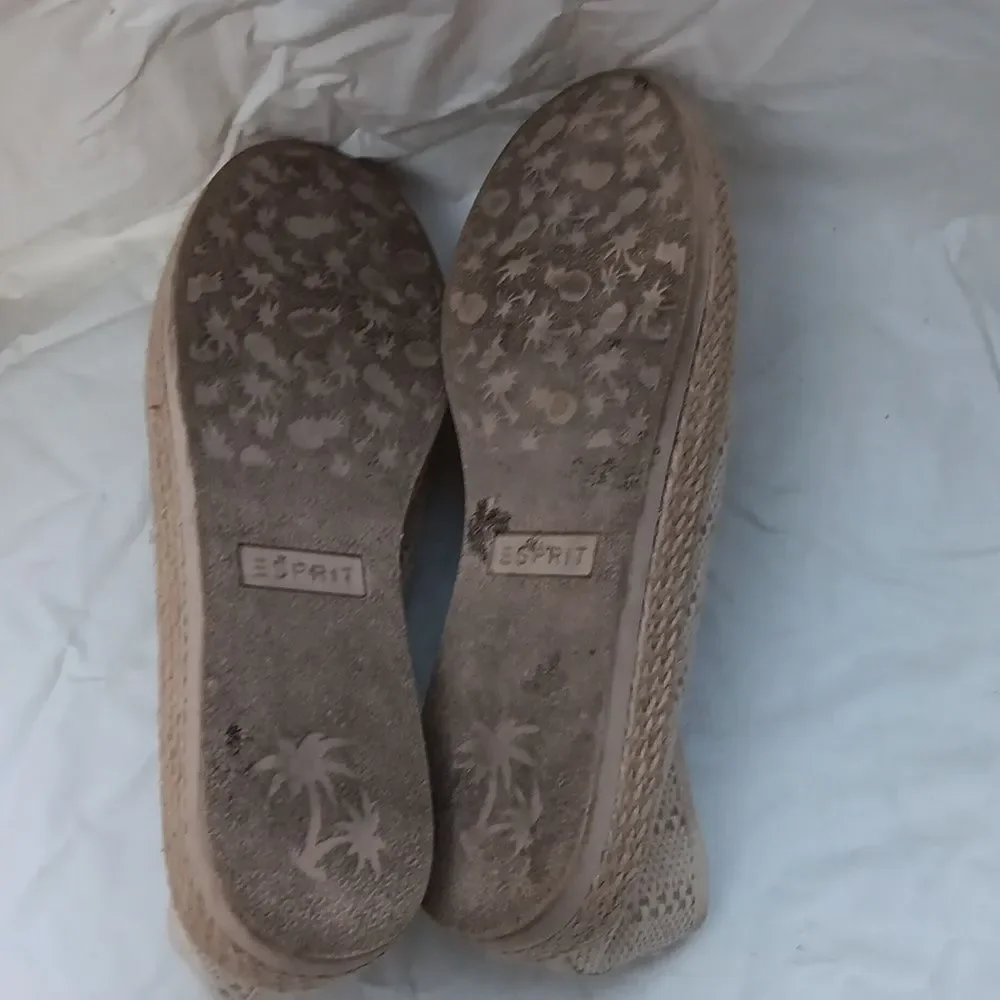 Esprit Women's Cream Slip-On Shoes Size 8.5
